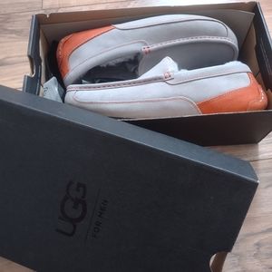 UGGs mocasines